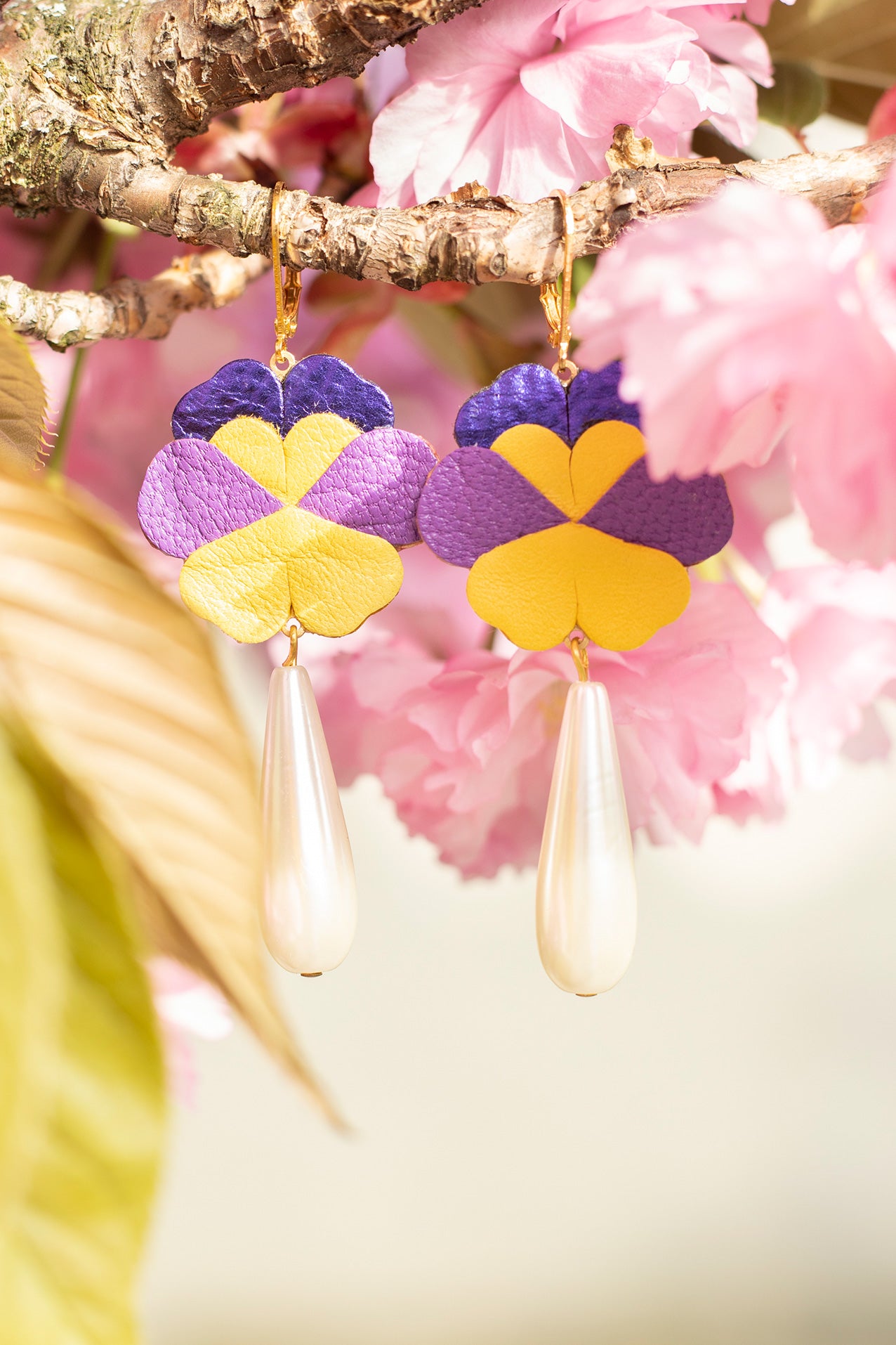 Boucles d’oreilles Pensées avec perles gouttes