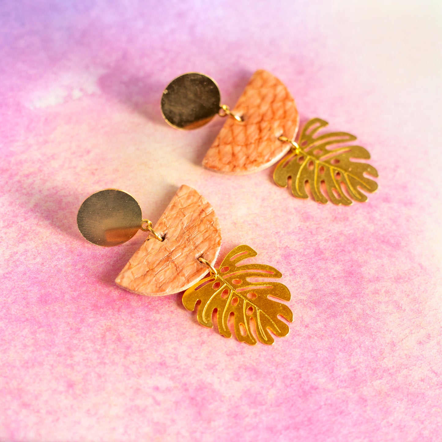 Boucles d'oreilles Soria cuir rose saumon