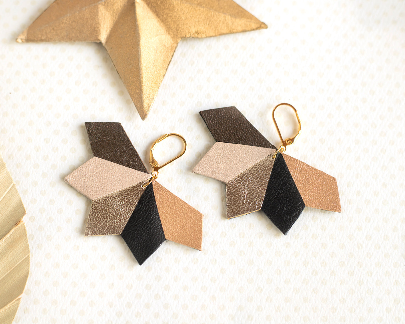 Boucles d’oreilles Clara marron et rose