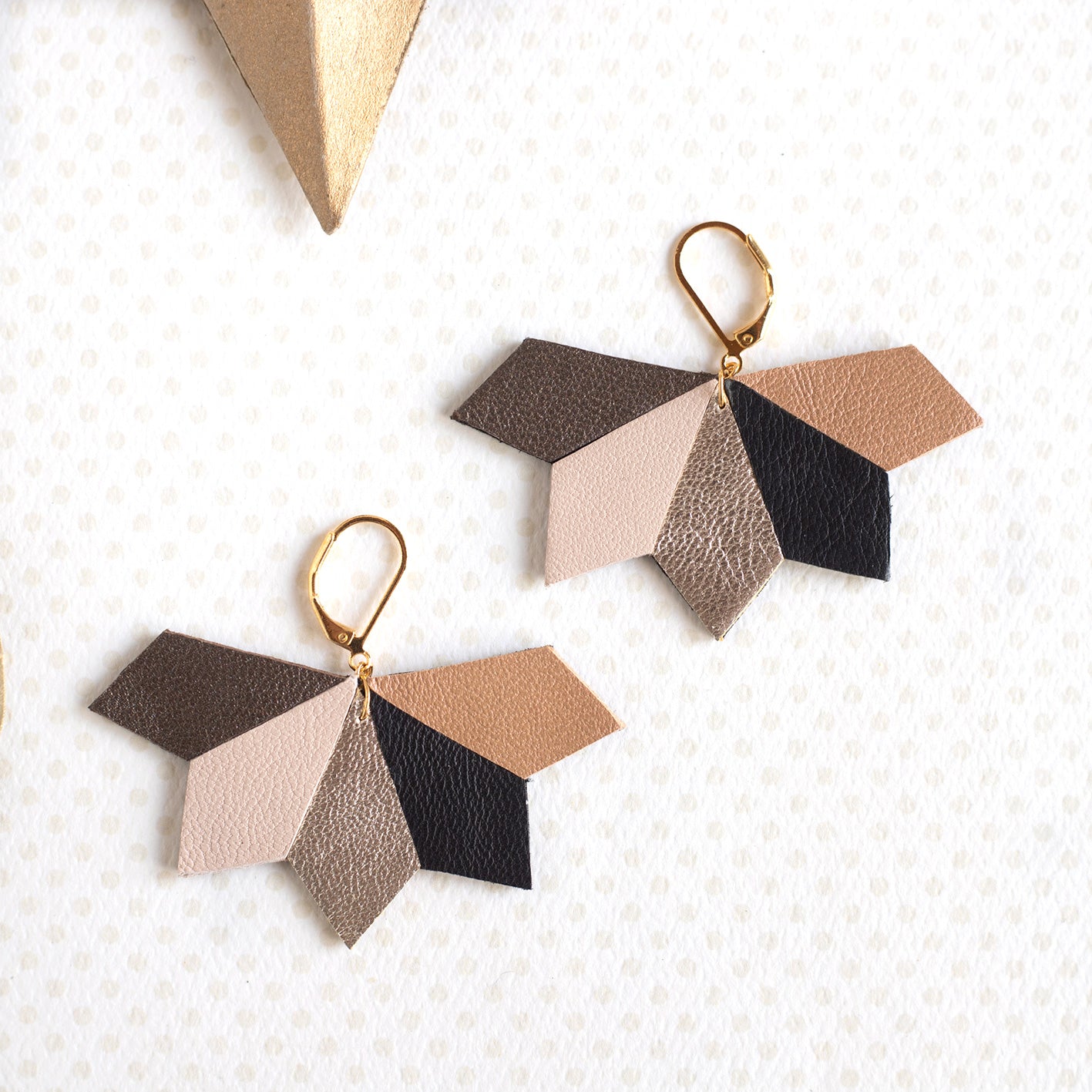 Boucles d’oreilles Clara marron et rose