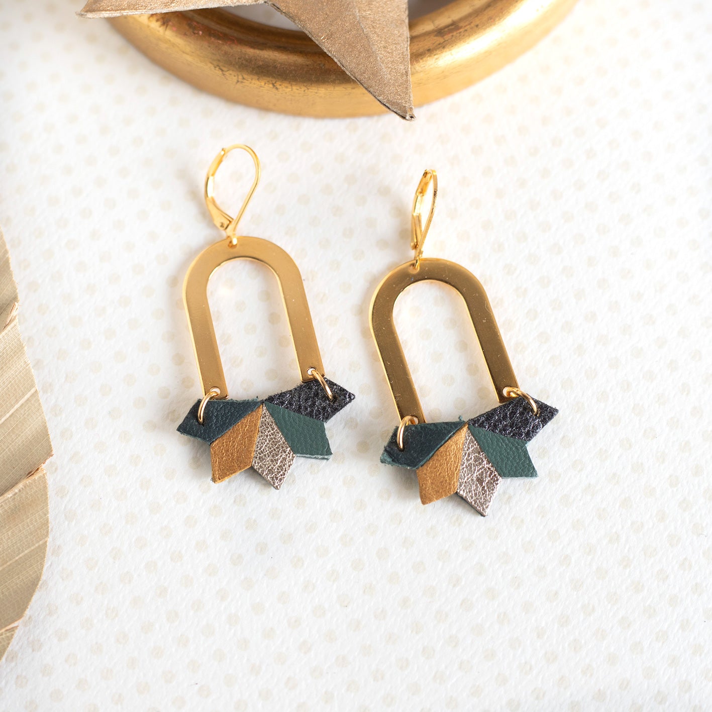Boucles d’oreilles Viviane vert lierre et bronze