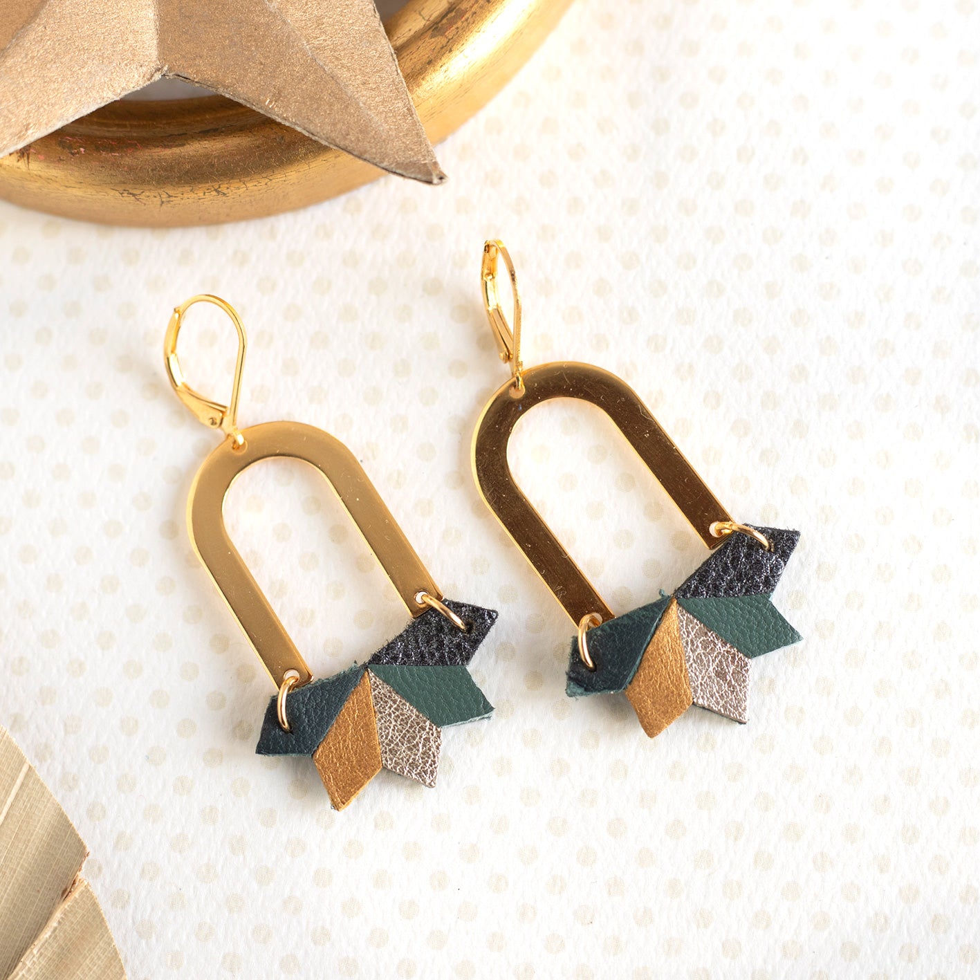 Boucles d’oreilles Viviane vert lierre et bronze