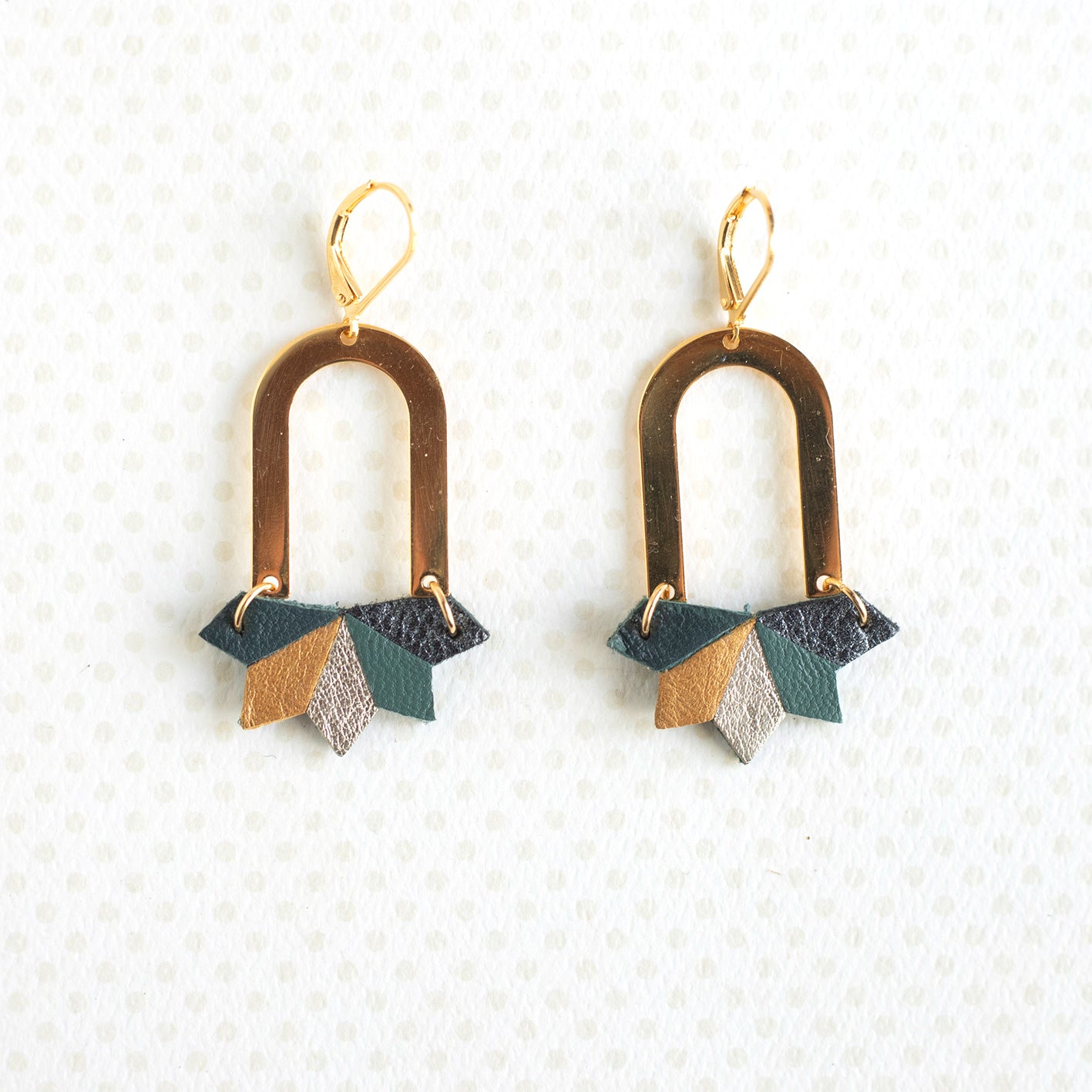 Boucles d’oreilles Viviane vert lierre et bronze