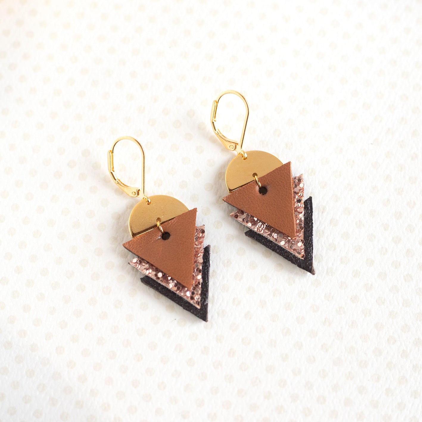 Boucles d’oreilles Evi cuir terracotta noir argent