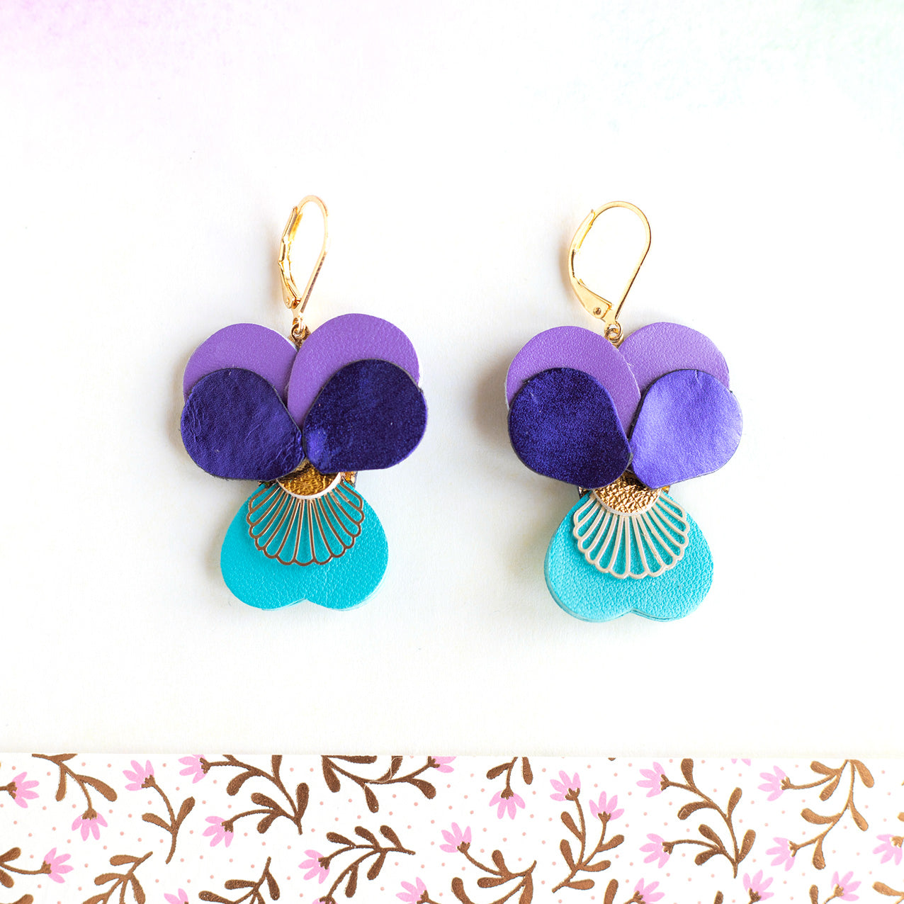 Boucles d’oreilles Pensées - bleu, mauve et violet métallisé