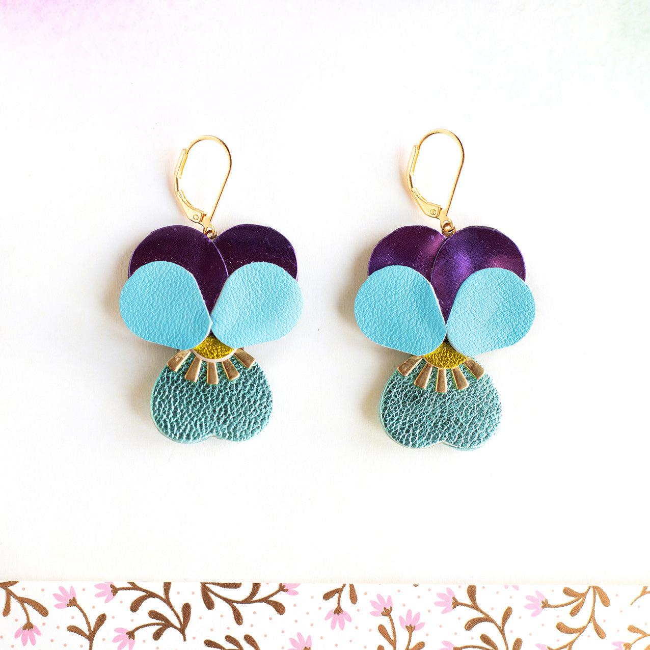 Boucles d’oreilles Pensées - bleu et violet métallisé