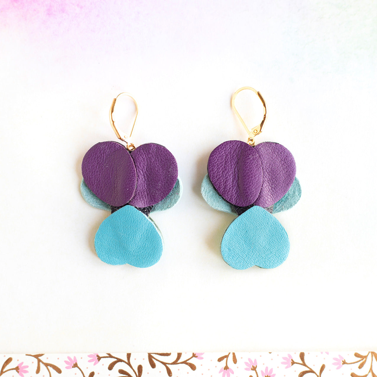 Boucles d’oreilles Pensées - bleu et violet métallisé