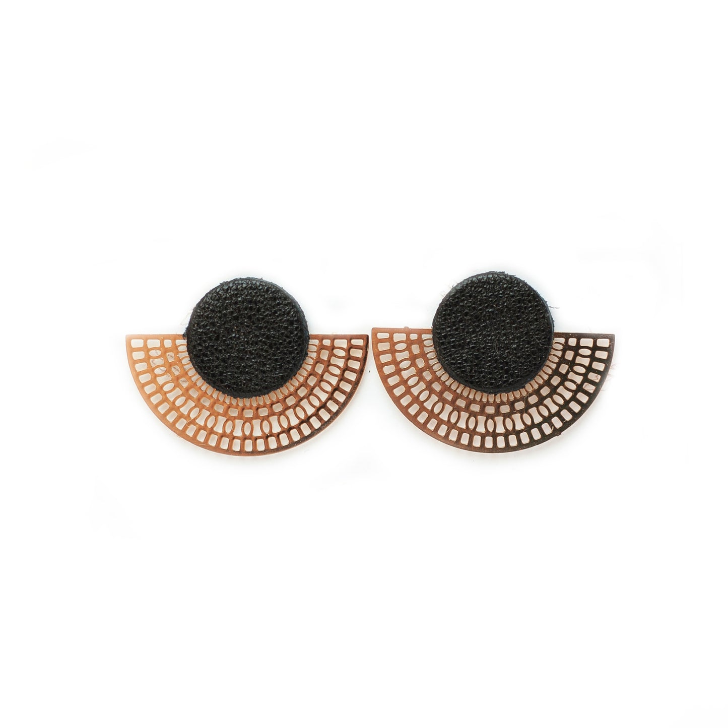 Puces d'oreilles cuir couleurs au choix