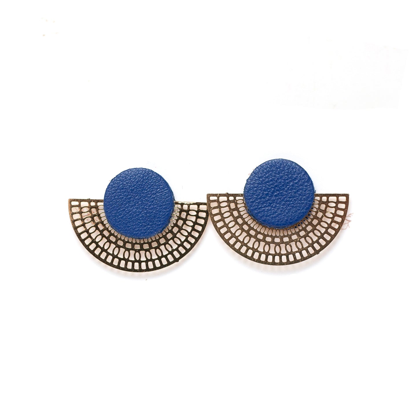 Puces d'oreilles cuir couleurs au choix
