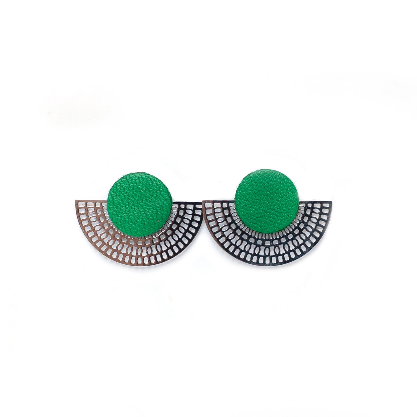 Puces d'oreilles cuir couleurs au choix