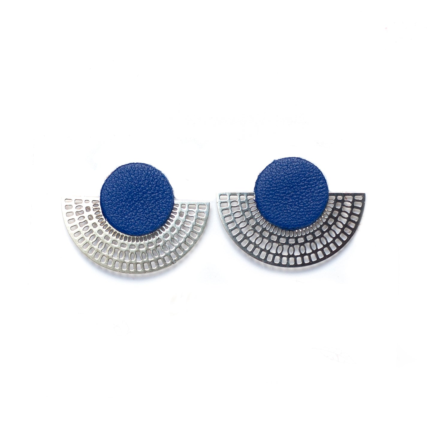 Puces d'oreilles cuir couleurs au choix