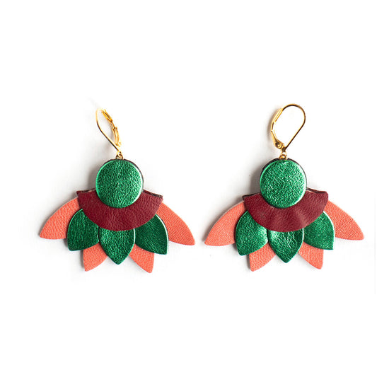 Boucles d'oreilles Ancolie - cuir vert métallisé, rouge cramoisi, rose capucine
