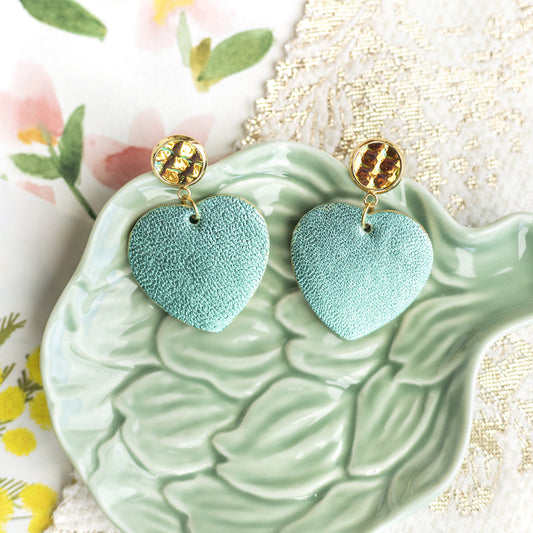 Boucles d'oreilles Coeurs - cuir turquoise métallisé et holographique