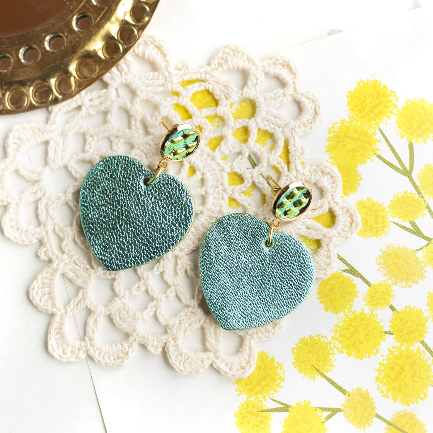 Boucles d'oreilles Coeurs - cuir turquoise métallisé et holographique