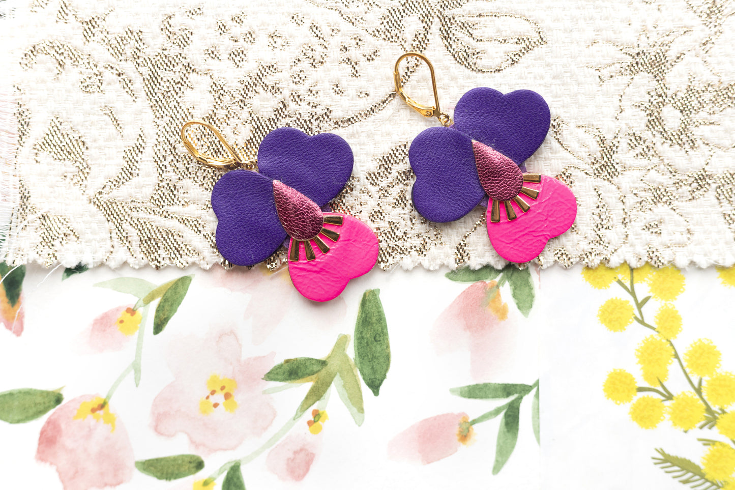 Boucles d’oreilles Pensées géantes - rose métallisé, rose fluo, violet