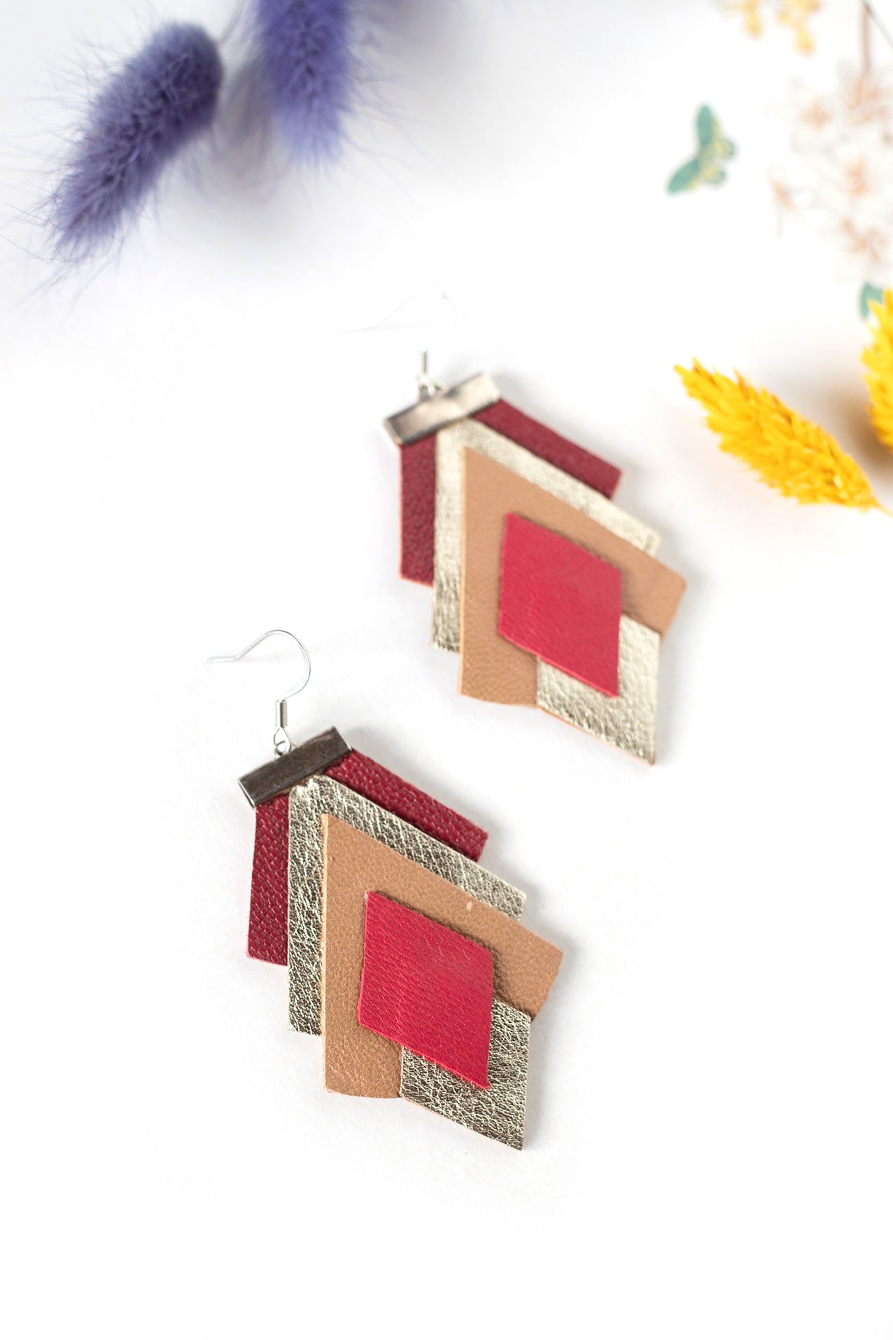 Boucles d’oreilles Juliet rouge rubis taupe et platine