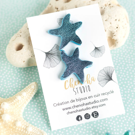 Boucles d'oreilles puces Étoiles de mer cuir bleu ciel métallisé