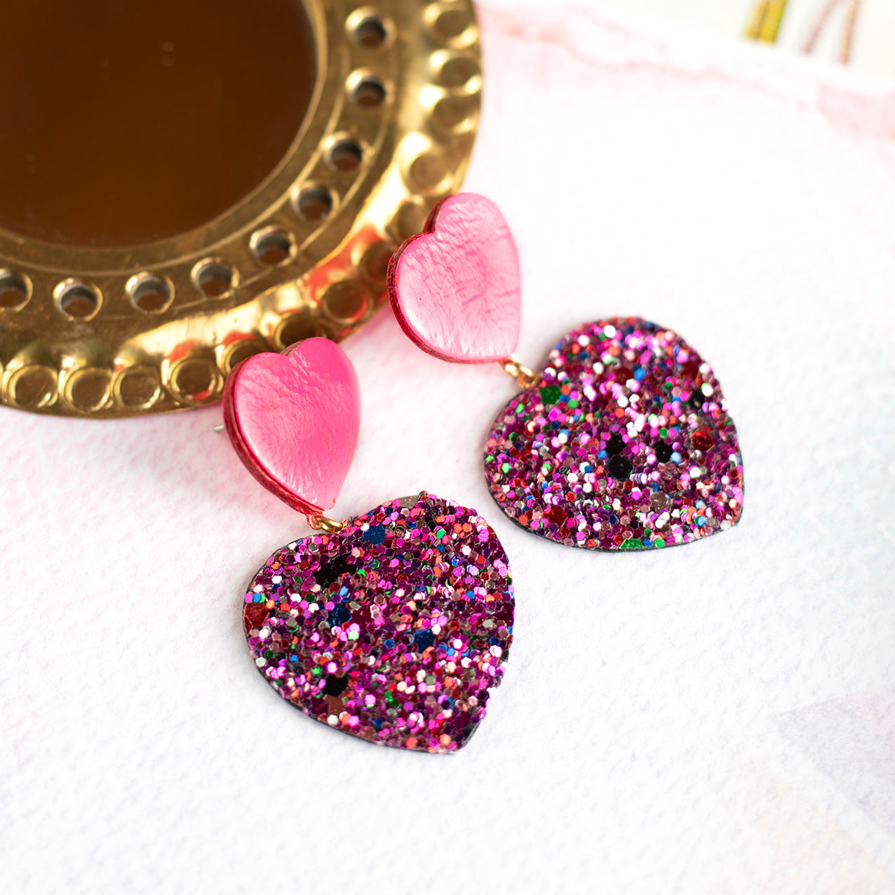 Boucles d'oreilles Coeurs - cuir rose fluo et paillettes violet/fuchsia