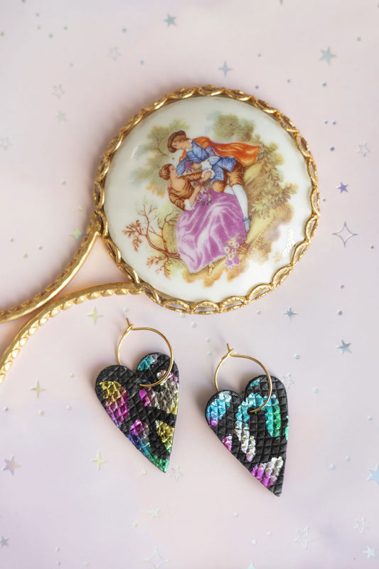 Boucles d'oreilles coeurs noir motifs léopard multicolores