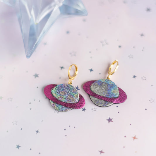 Boucles d'oreilles Planètes Saturne rose foncé