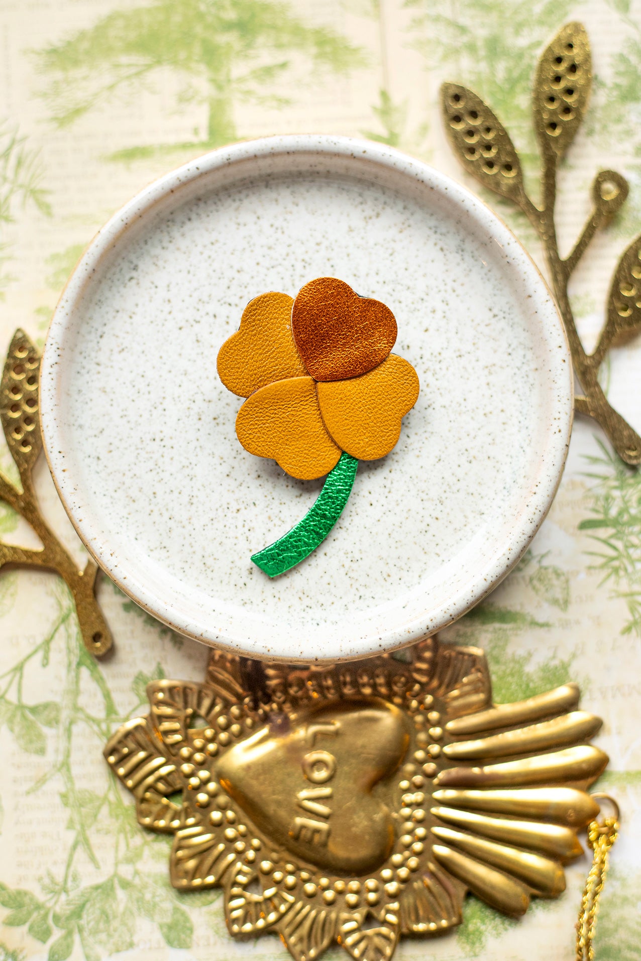 Broche Trèfle coeurs (couleur au choix) Orange