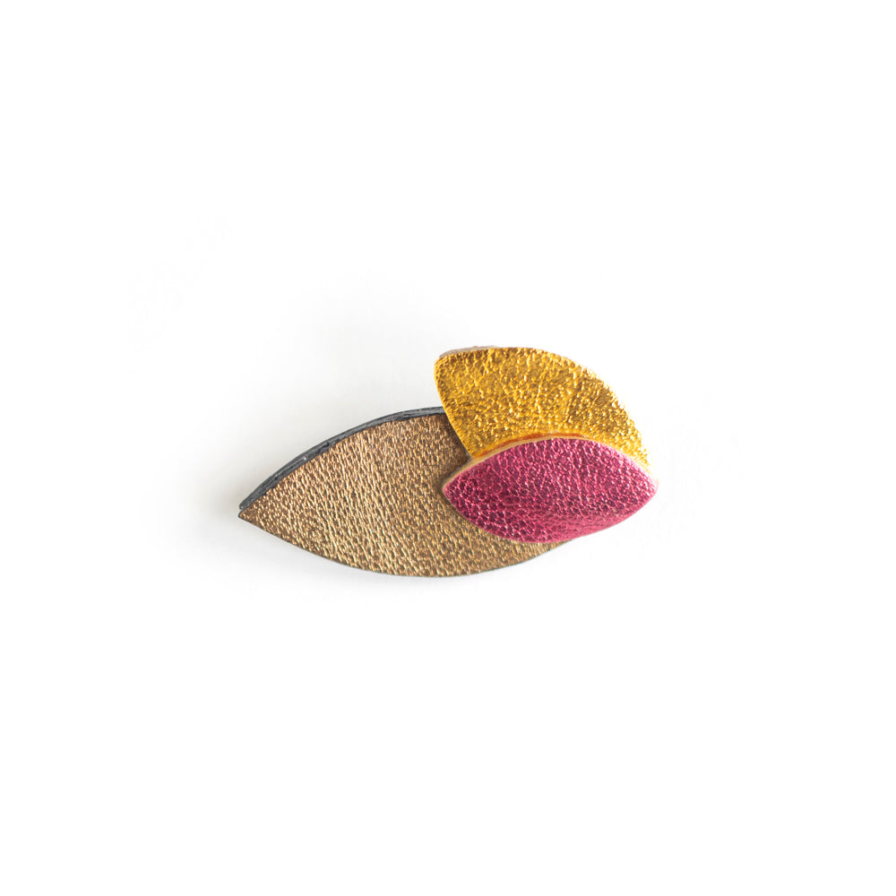 Broche Feuilles en cuir doré, bronze, marron