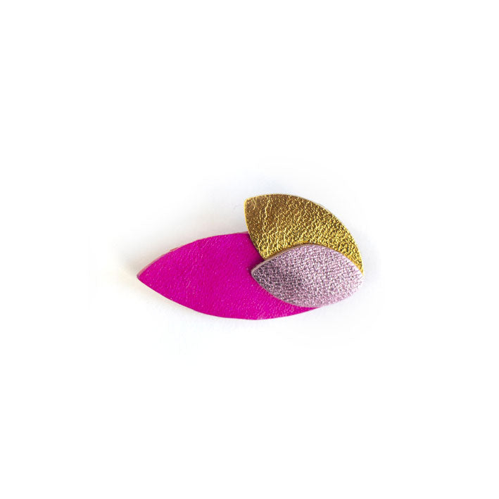 Broche Feuilles en cuir rose, doré, framboise