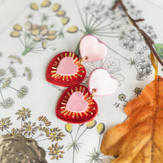 Boucles d'oreilles Coeurs Ex Voto cuirs métallisés rouge et rose