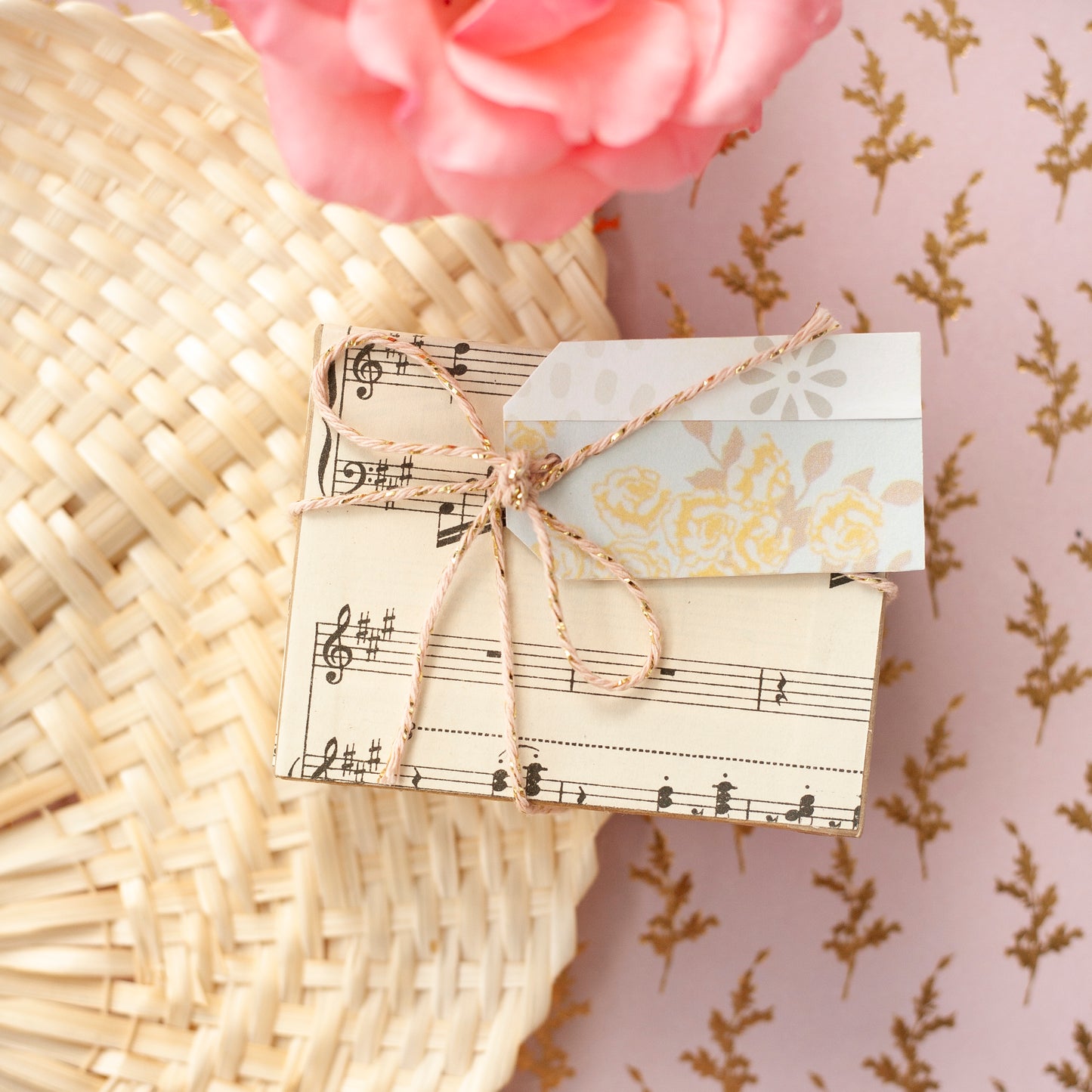 Boucles d'oreilles coeurs holographiques orangé