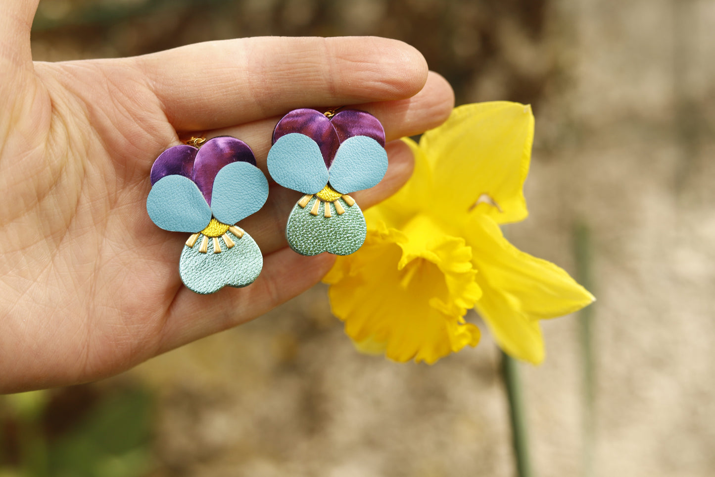 Boucles d’oreilles Pensées - bleu et violet métallisé