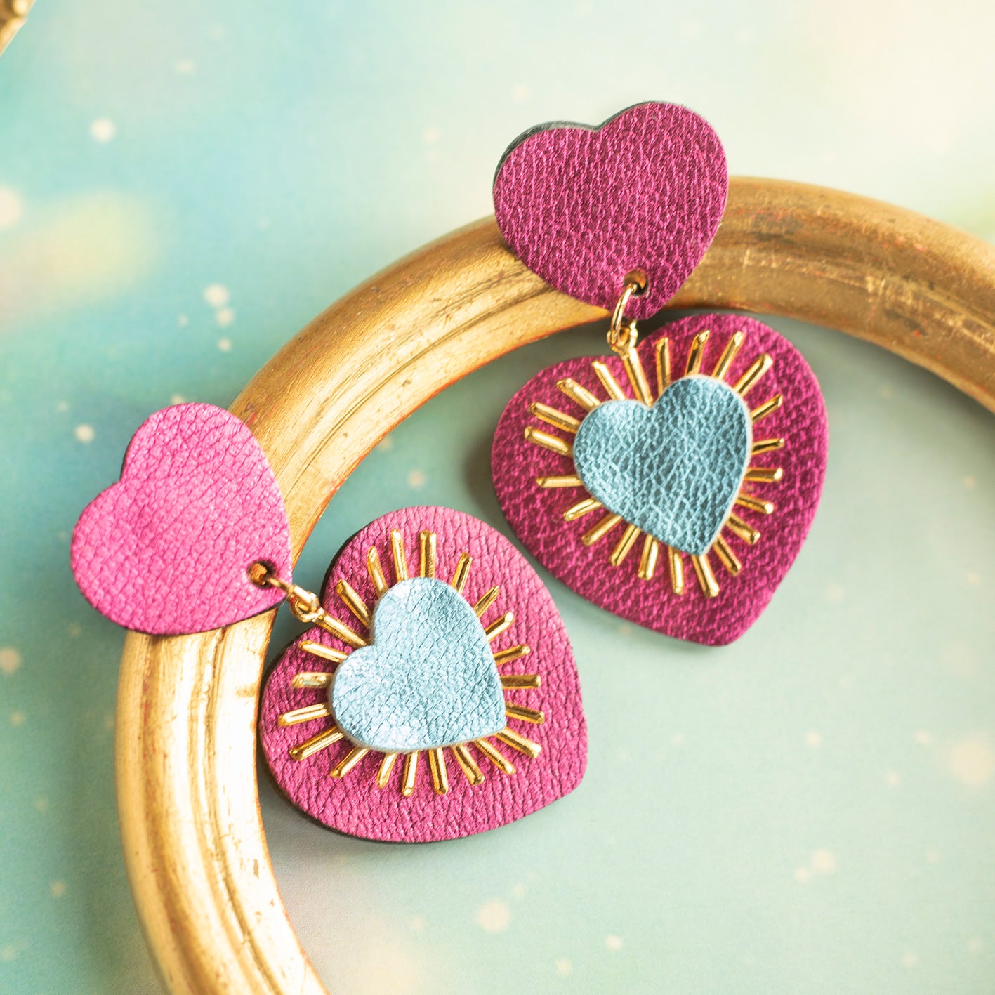 Boucles d'oreilles Sacré Coeur framboise et bleu