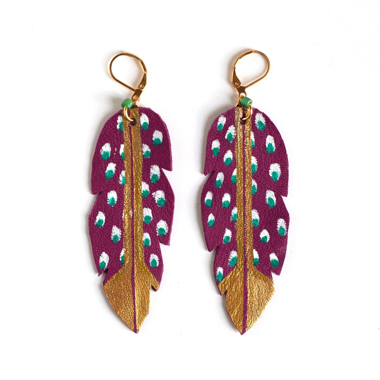 Boucles d'oreilles Danaé plumes en cuir violet peintes à la main