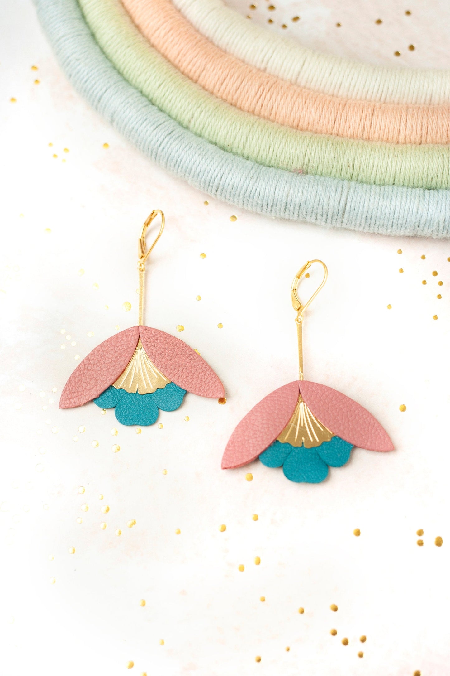 Boucles d'oreilles Fleur de Ginkgo rose et bleu canard