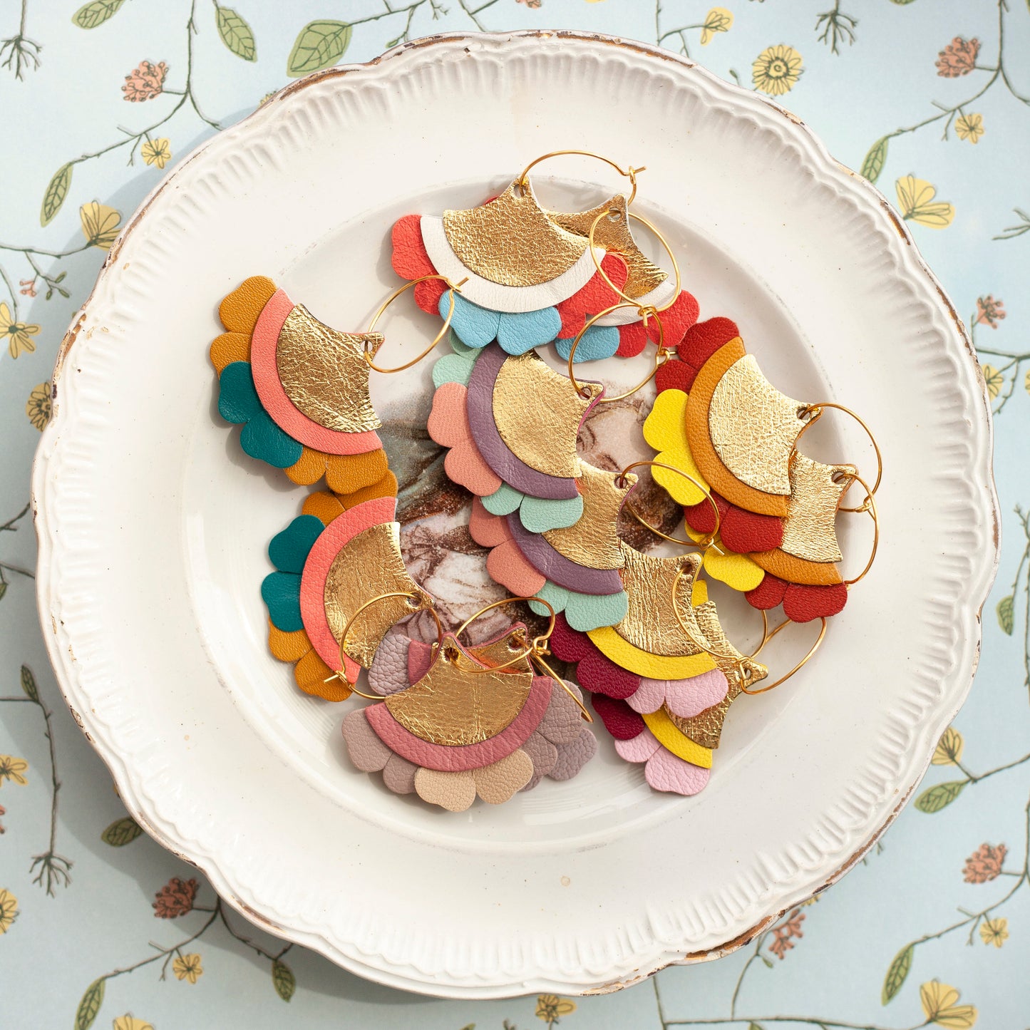 Boucles d'oreilles Eventails rouge orange jaune et doré