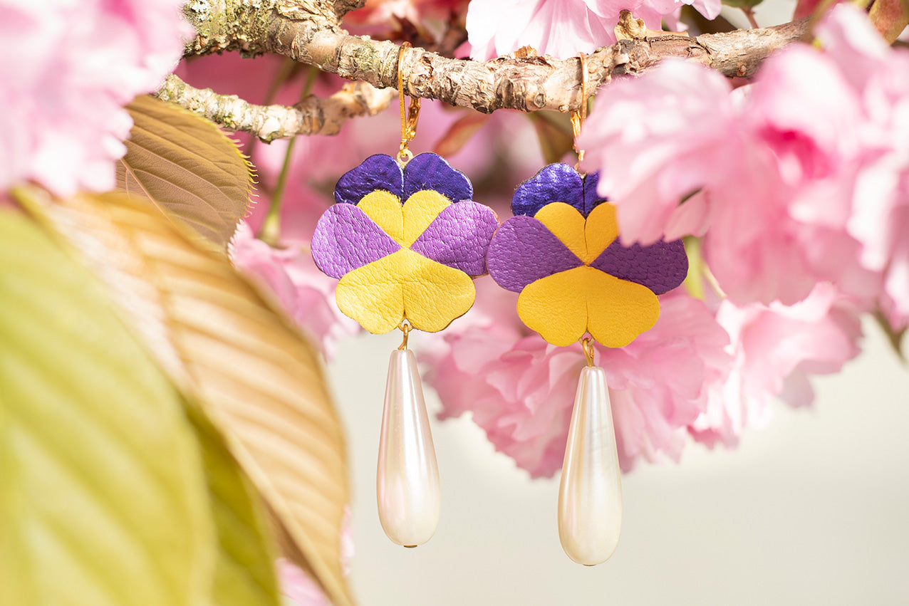 Pansies earrings with drop beads