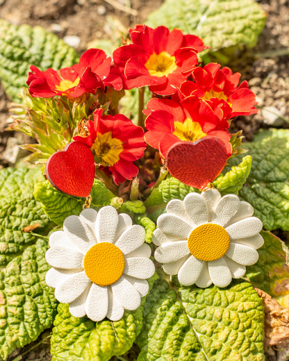 Boucles d'oreilles Marguerites Attaches Coeur - Format Maxi