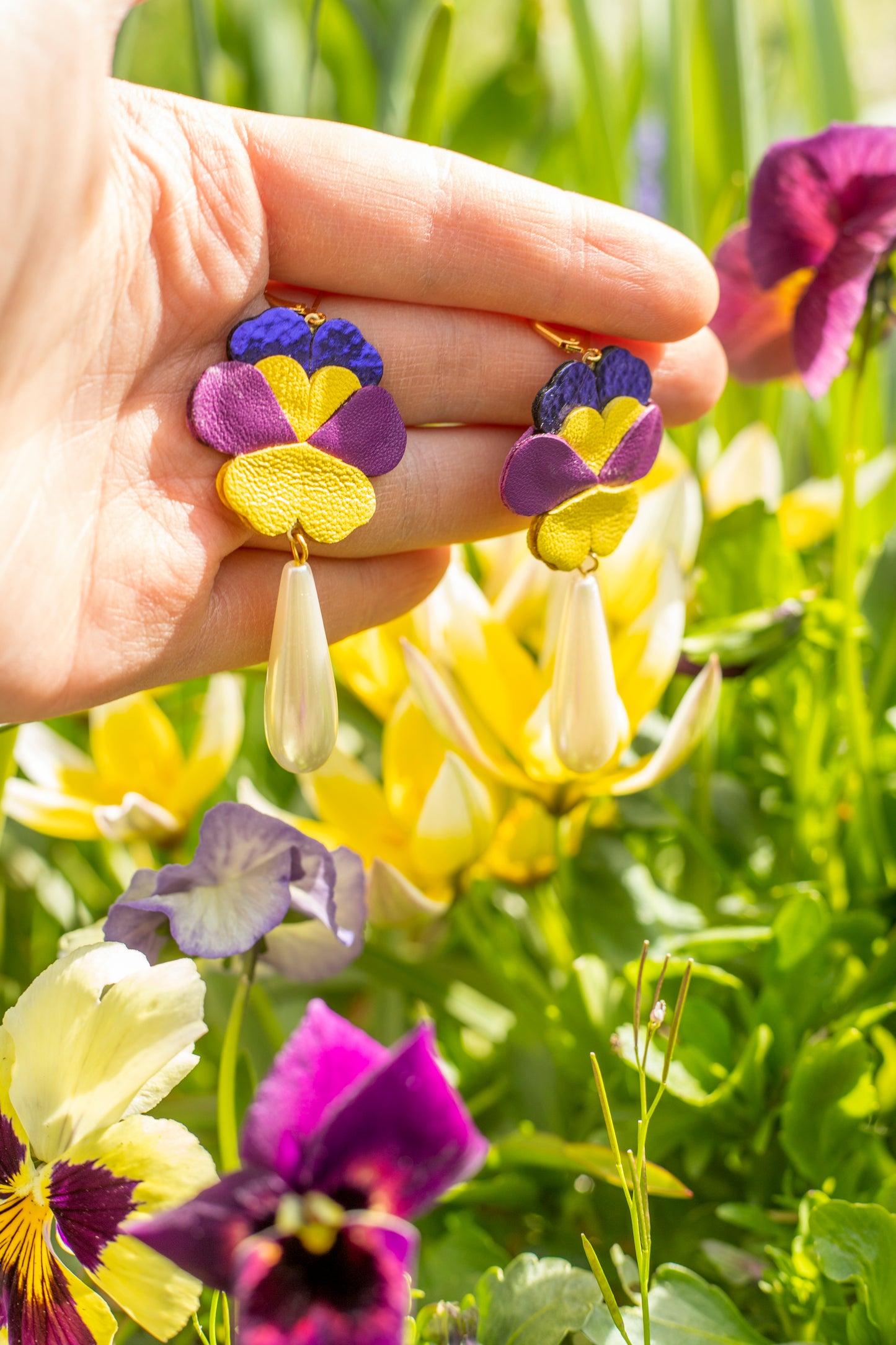 Pansies earrings - purple and yellow