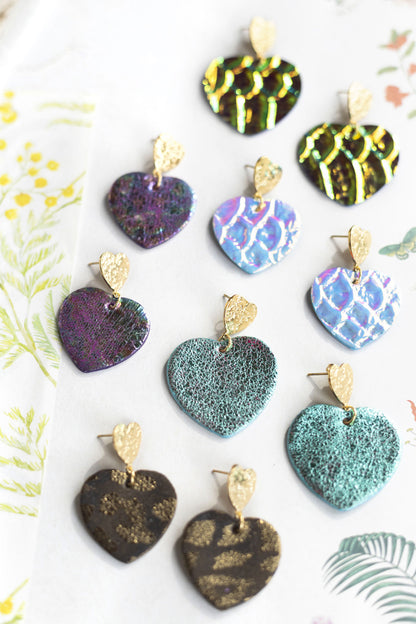 Boucles d'oreilles Coeurs - cuir à écailles holograhiques jaune orangé