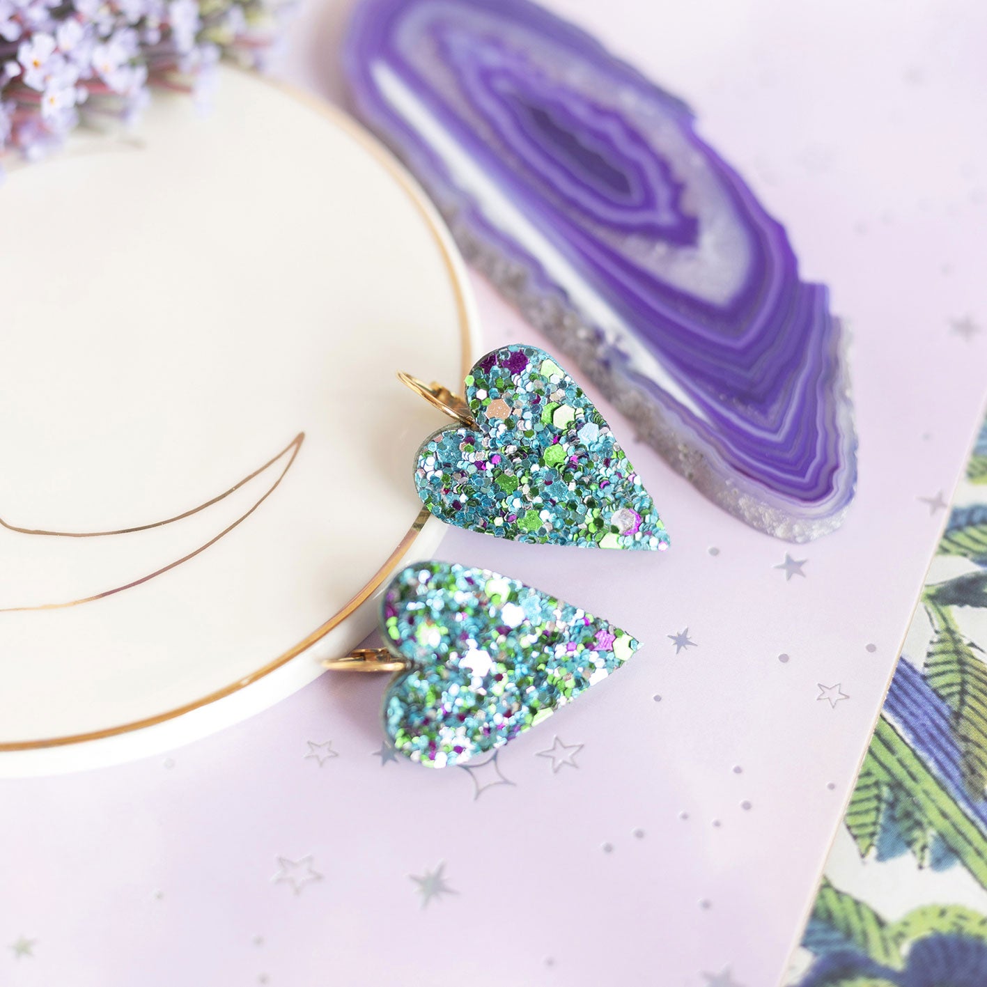 Boucles d'oreilles coeurs bleus à paillettes