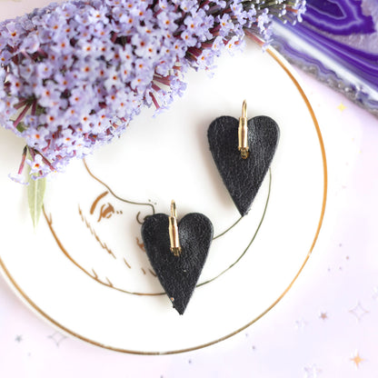 Boucles d'oreilles coeurs à paillettes multicolores