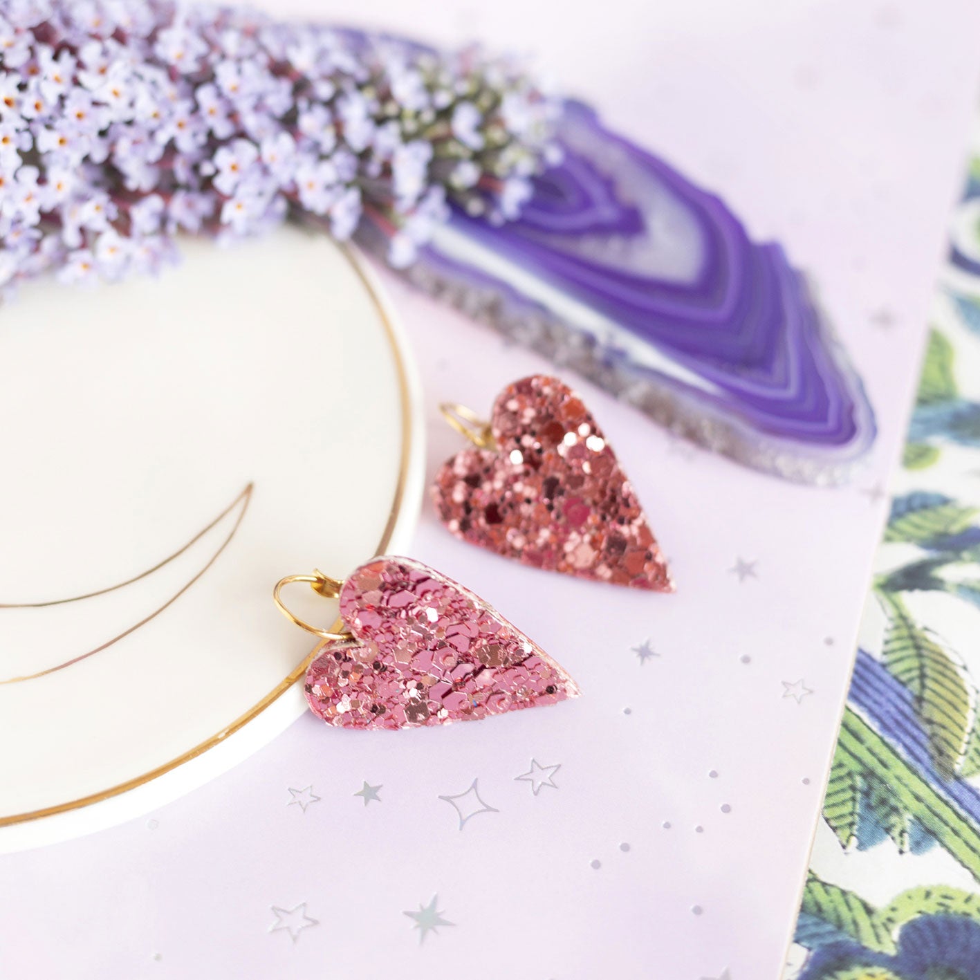 Boucles d'oreilles coeurs roses à paillettes