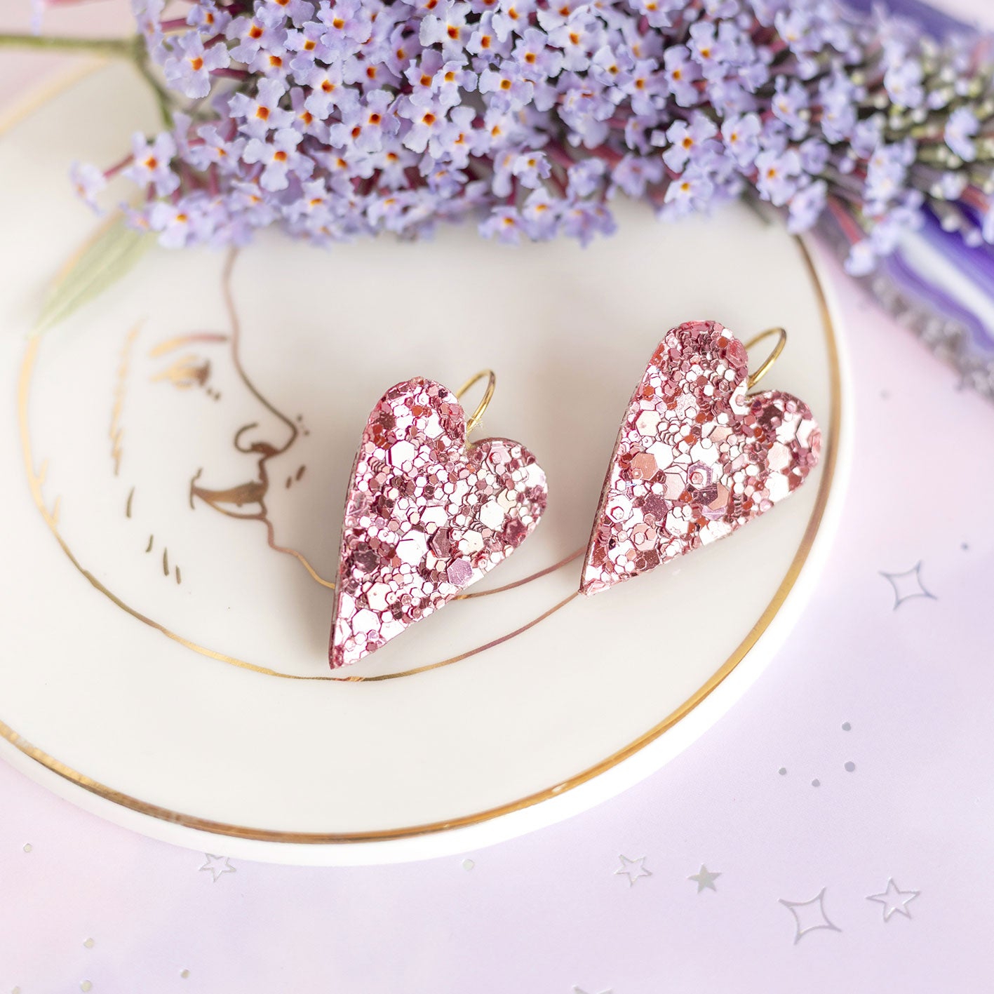 Boucles d'oreilles coeurs roses à paillettes