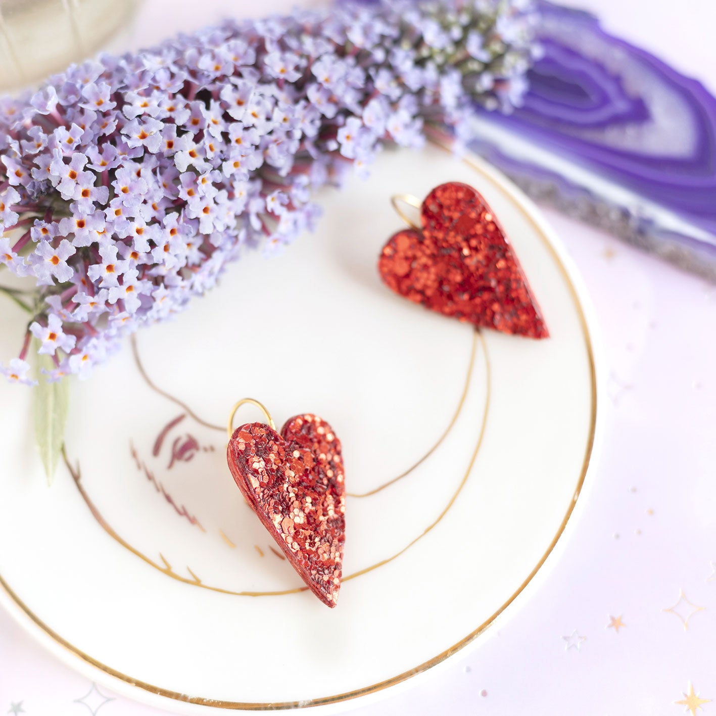 Boucles d'oreilles coeurs rouges à paillettes