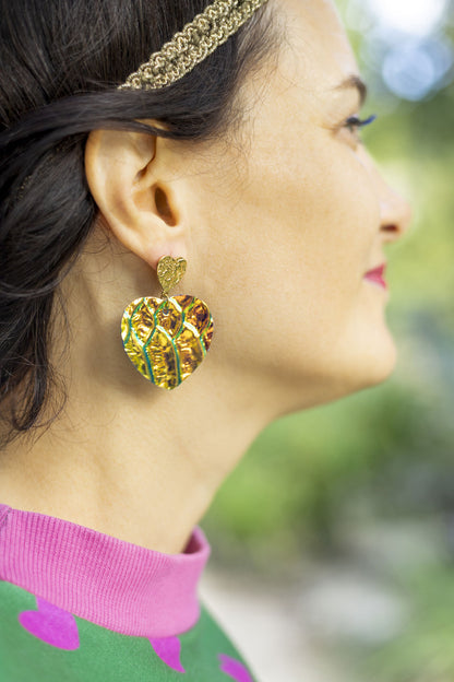 Boucles d'oreilles Coeurs - cuir à écailles holograhiques jaune orangé