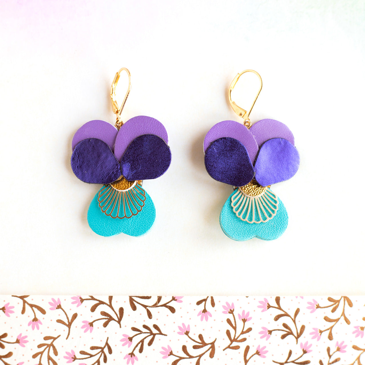 Boucles d’oreilles Pensées - bleu, mauve et violet métallisé