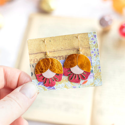Boucles d'oreilles Fleur de Cerisier cuir orange métallisé, rose clair, rouge