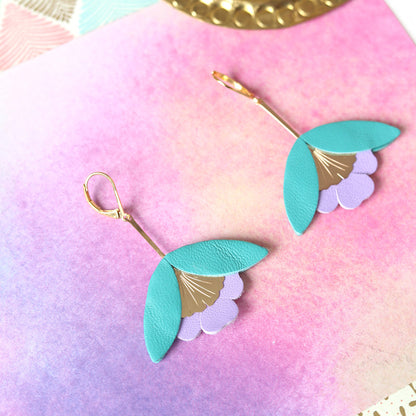 Boucles d'oreilles Fleur de Ginkgo bleu lagon et mauve