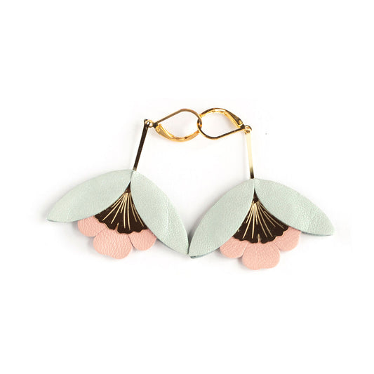 Boucles d'oreilles Fleur de Ginkgo cuir vert opaline et rose thé