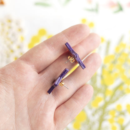 Boucles d'oreilles puces Etoiles - cuir violet et violine métallisé