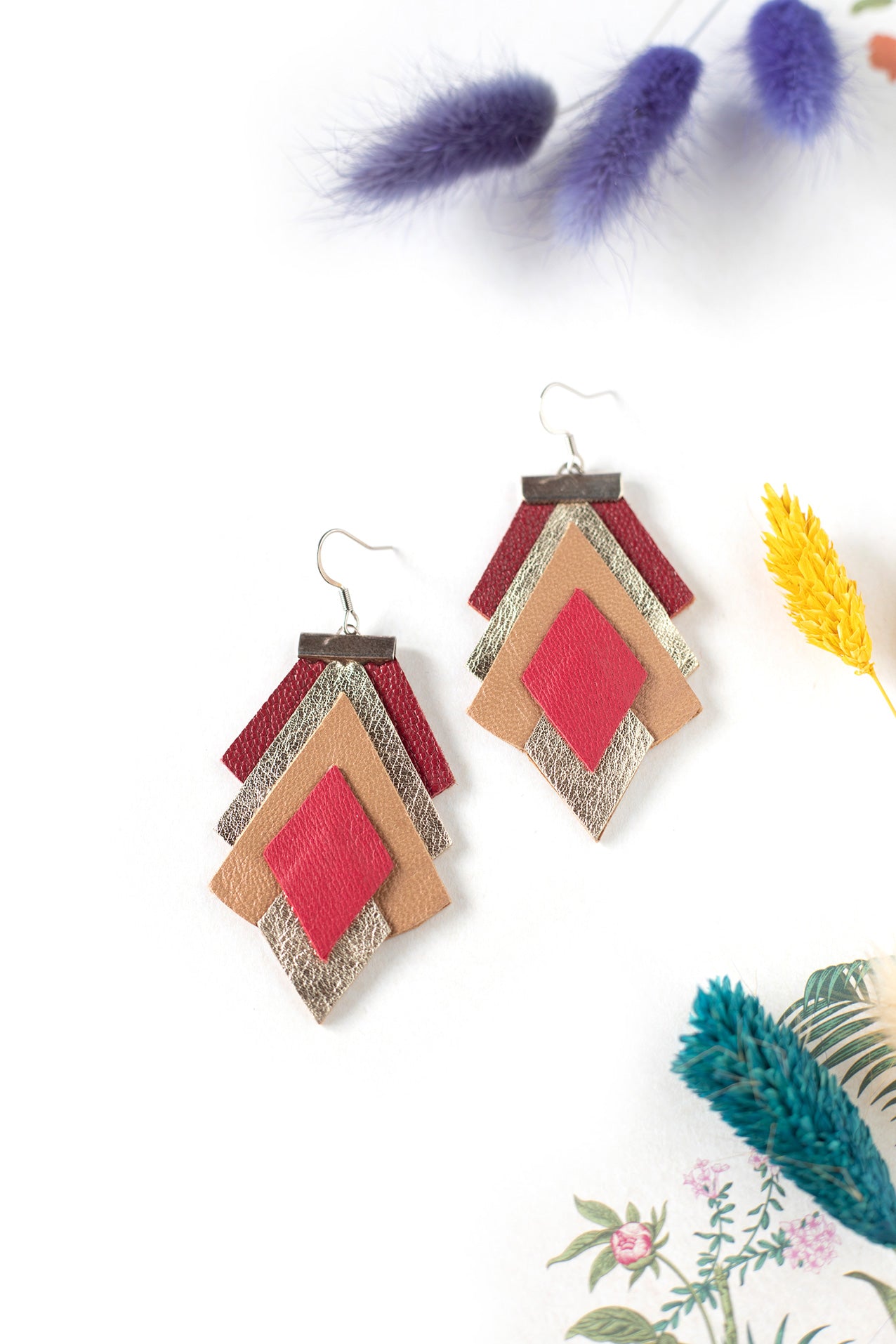 Juliet ruby ​​red taupe and platinum earrings